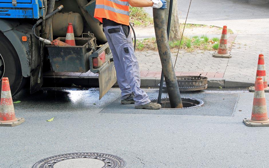 comment déboucher un lavabo Paris 7